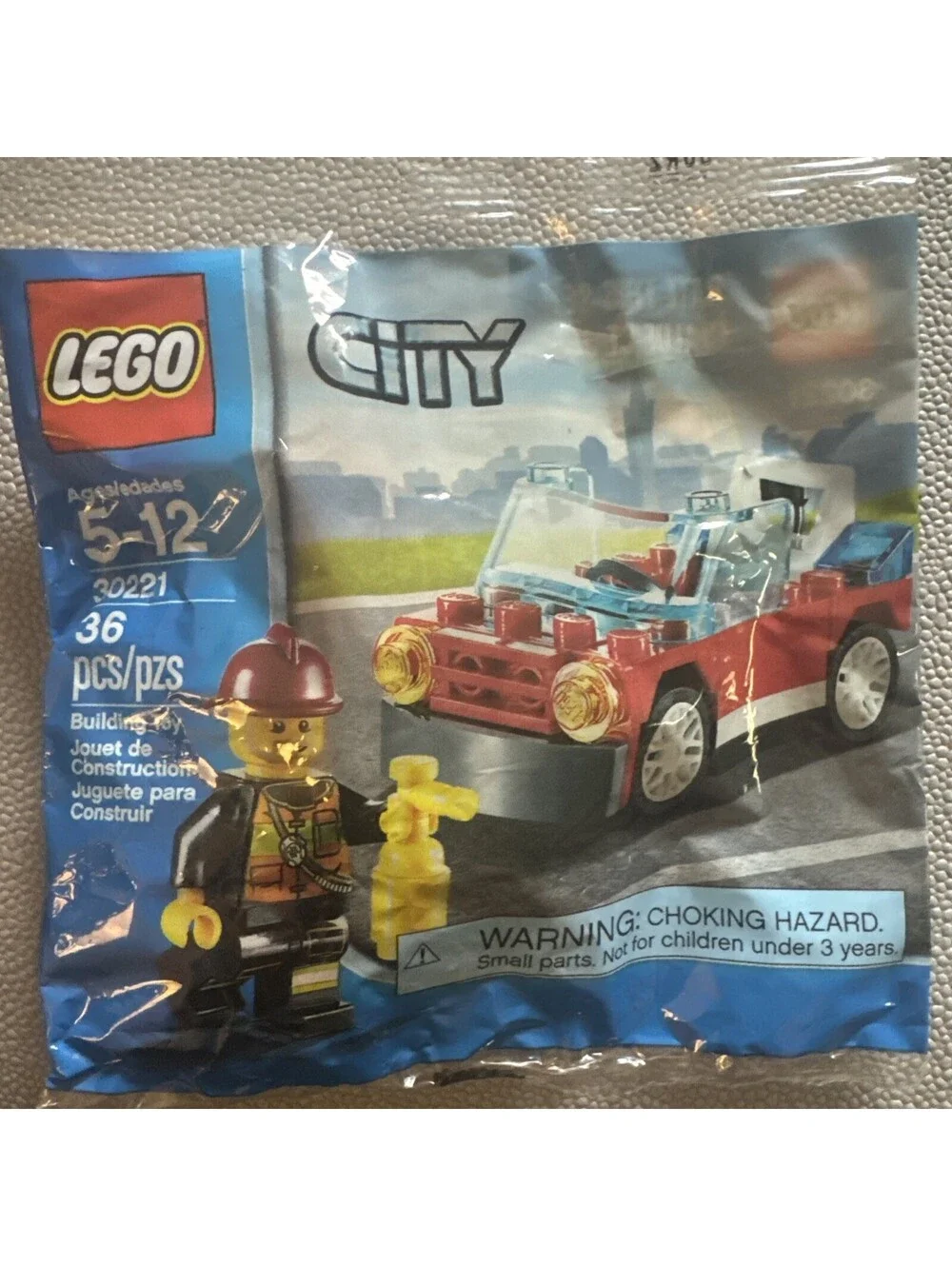 Lego City 30221 Fire Car 36 pcs Firefighter Minifig Polybag Retired Set 2013 New
